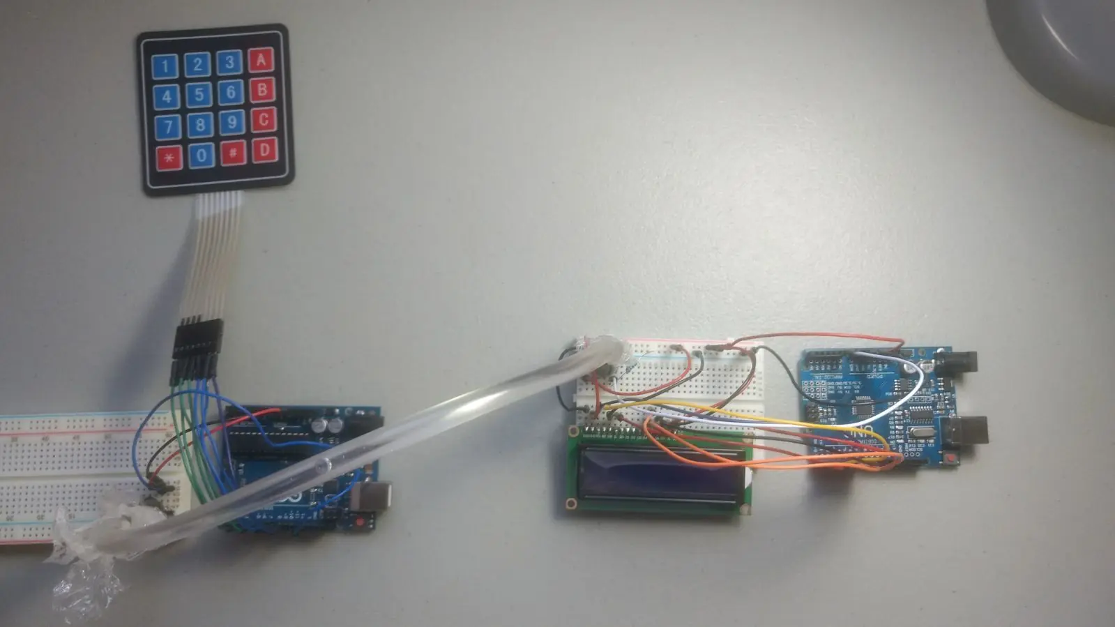 Fibra óptica/datos con agua y manguera