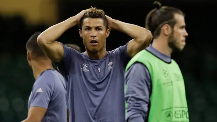 CR7 publica foto suya en ropa Adidas para publicidad de Nike