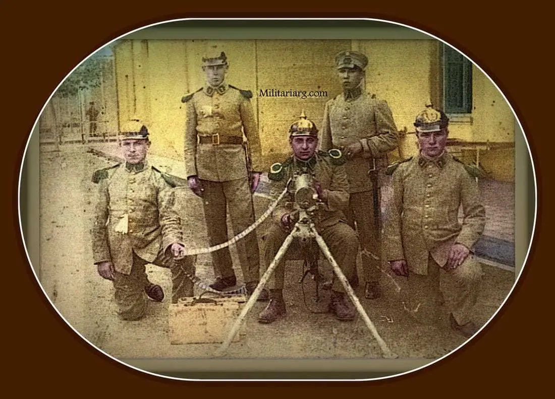 Los antiguos uniformes del Ejército Argentino.