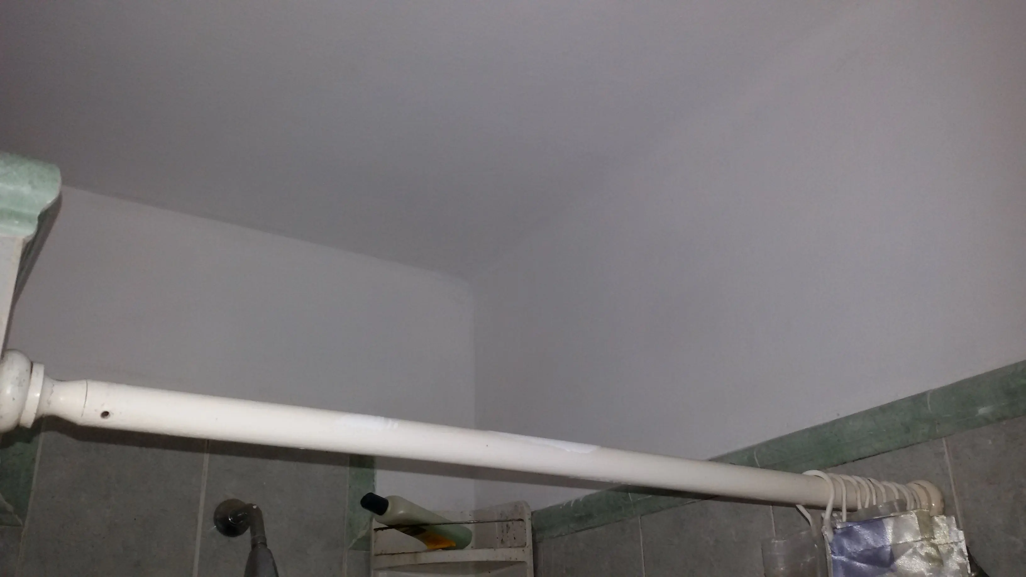 Mi vieja me descubrio en el baño y me dijo porqueria !