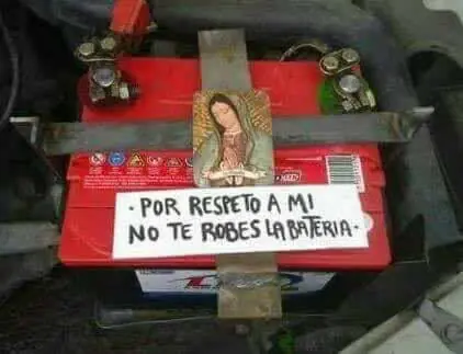 jueves