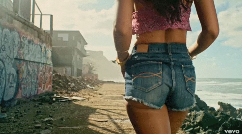 Quien es la mina del video Despacito?