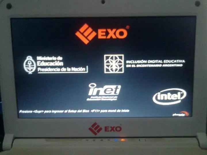 El maldito cartel que dice conectar igualdad