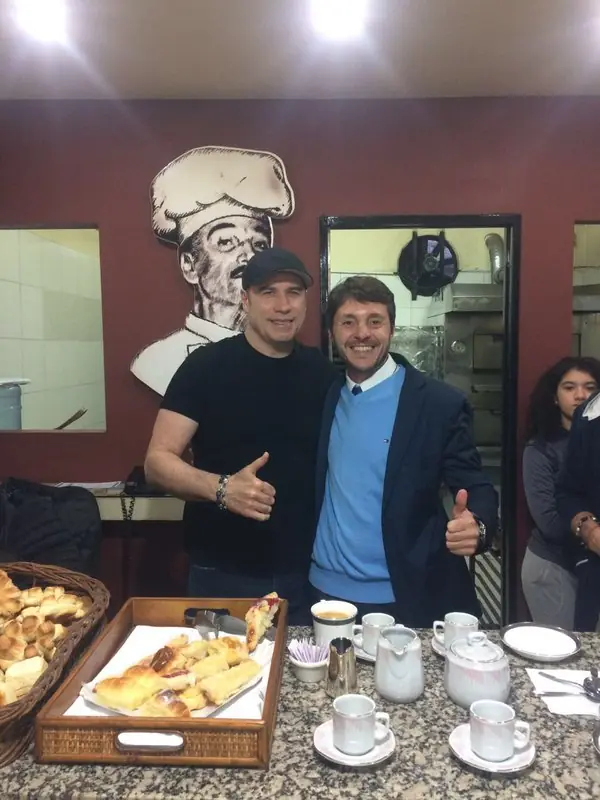 provincianos y portenos