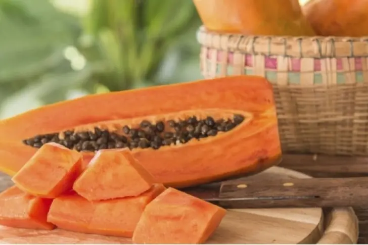 Según estudio estas 3 frutas ayudarán prevenir hígado graso