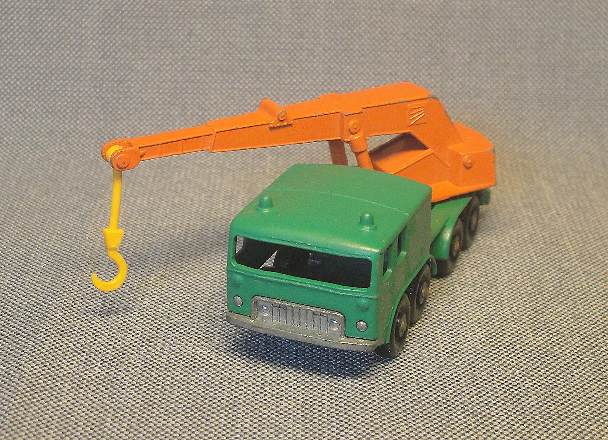Camión con grúa de Matchbox