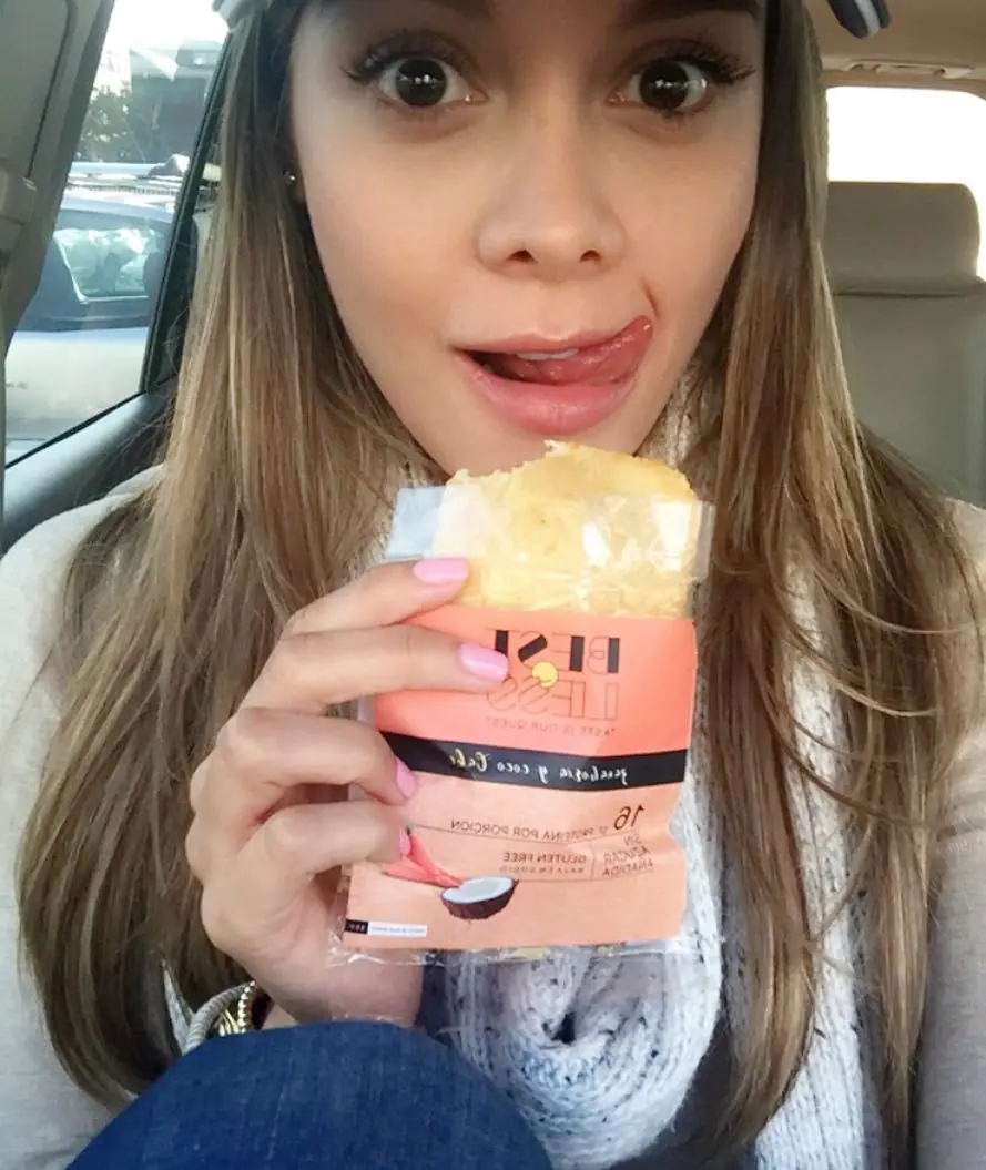 Te gustan las colombianas? Pasa y conoce a Alejandra