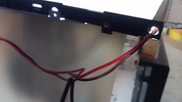 Modifiqué un LCD CCFL a LED ¡y te lo muestro!