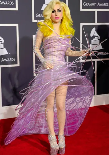 Los 10 vestidos mas curiosos de Lady Gaga Los 10 vestidos mas curiosos de Lady Gaga