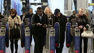 Primera victima:Poblacion blanca ya es minoria en Inglaterra