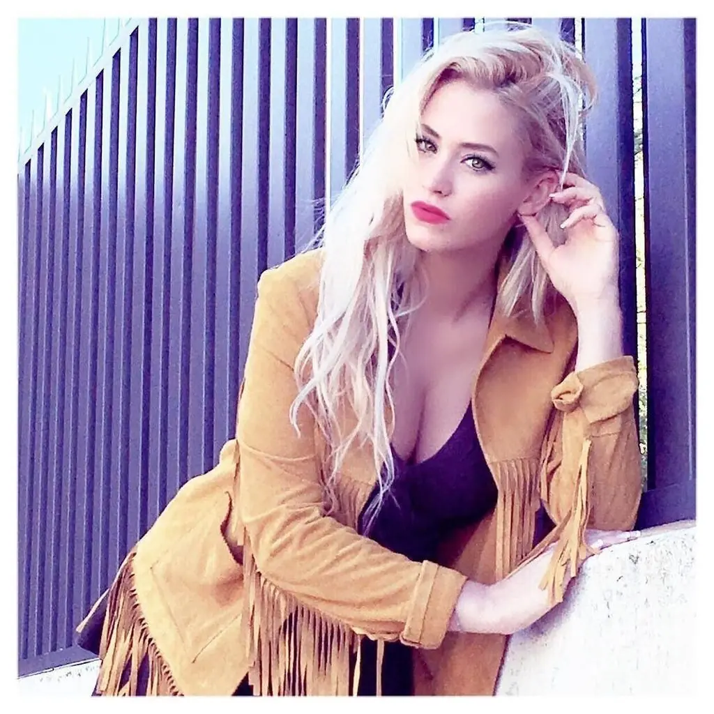laura laura