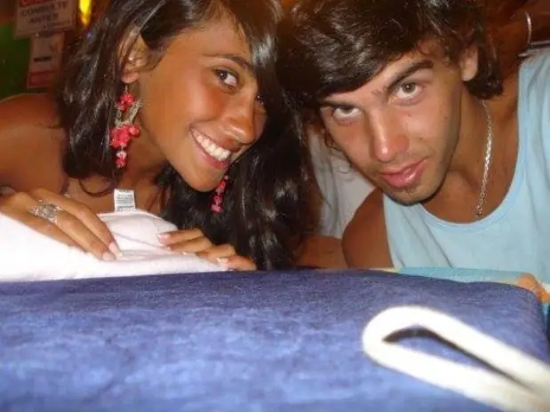 La historia de amor de Messi y Antonela es una far$a