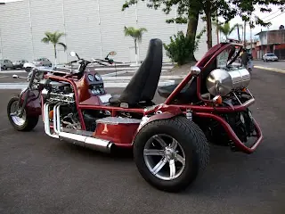 motos de 3 ruedas (triciclos)