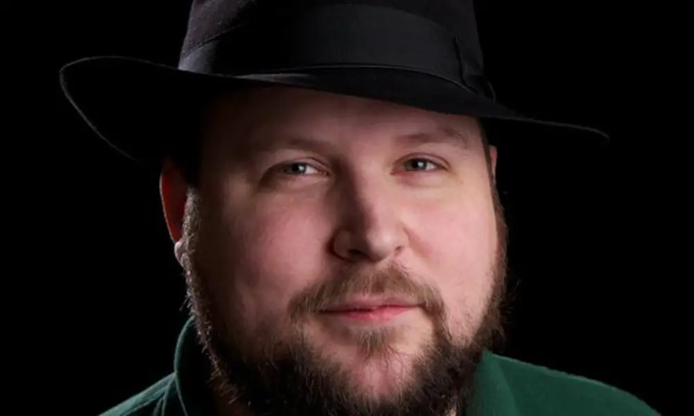 Markus Persson polémico.