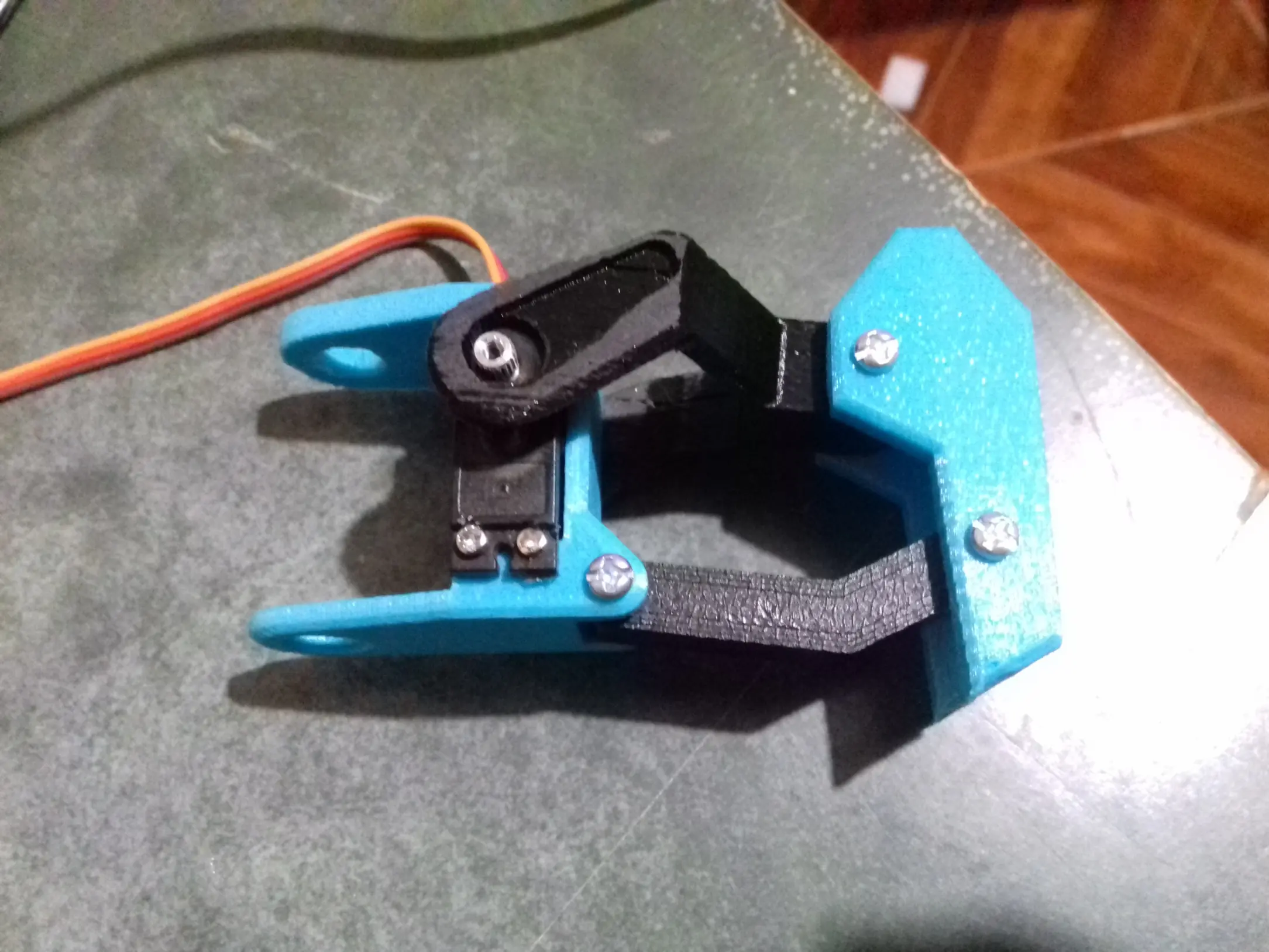 arme un robot que camina con 4 patas [megapost] certificado