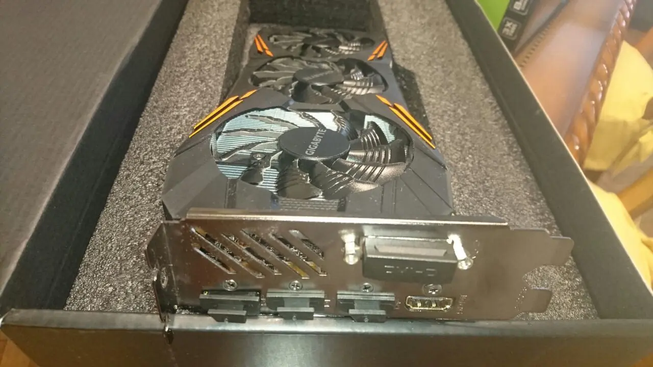 DDR4