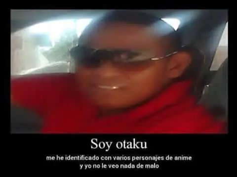 Imágenes de humor y un video de Soda Stereo