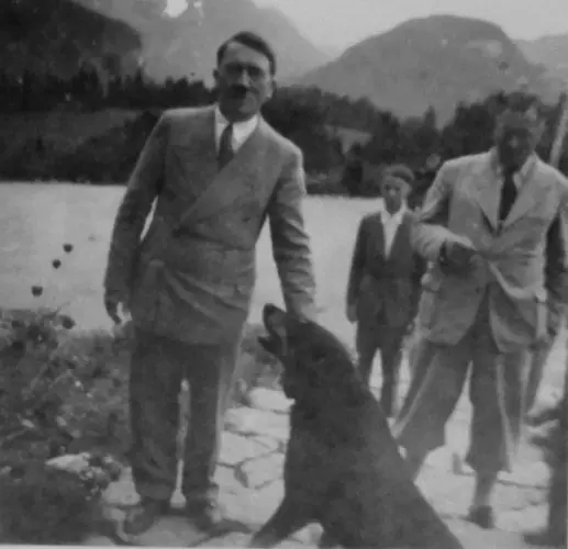 8 fotos mias ineditas de Hitler