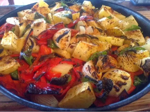 Pechito de Cerdo con Verduras al Horno de Barro Foto-Receta