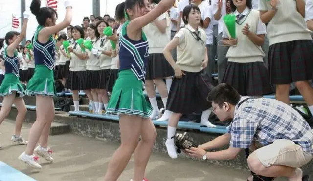 Nimach@snifach@s: Una mina me acosó y no me respetó