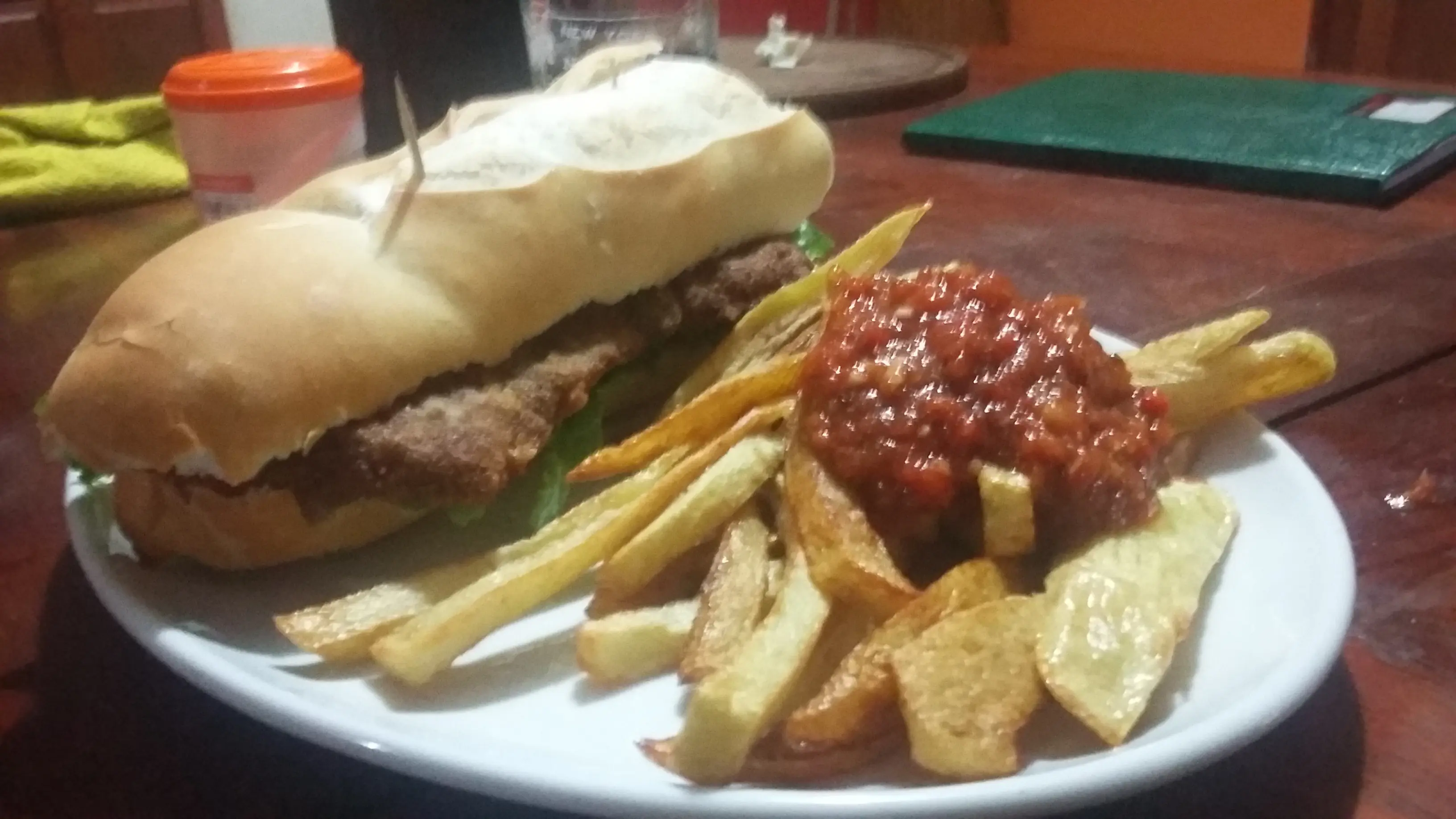 Sanguche de milanesa y papas fritas con dubstep Sanguche de milanesa y papas fritas con dubstep