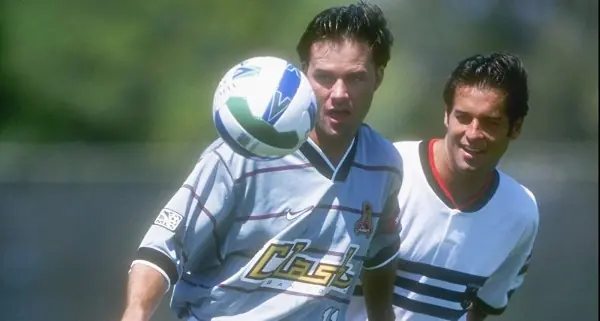 Futbolistas que icardiaron a un compañero