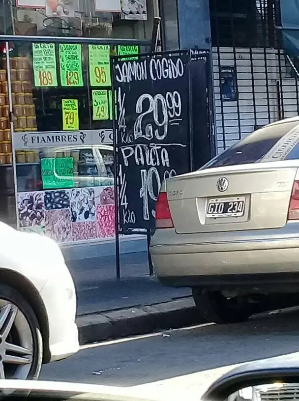 pelotudeces