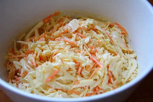 Ensalada de repollo al estilo Kentucky Fried Chicken
