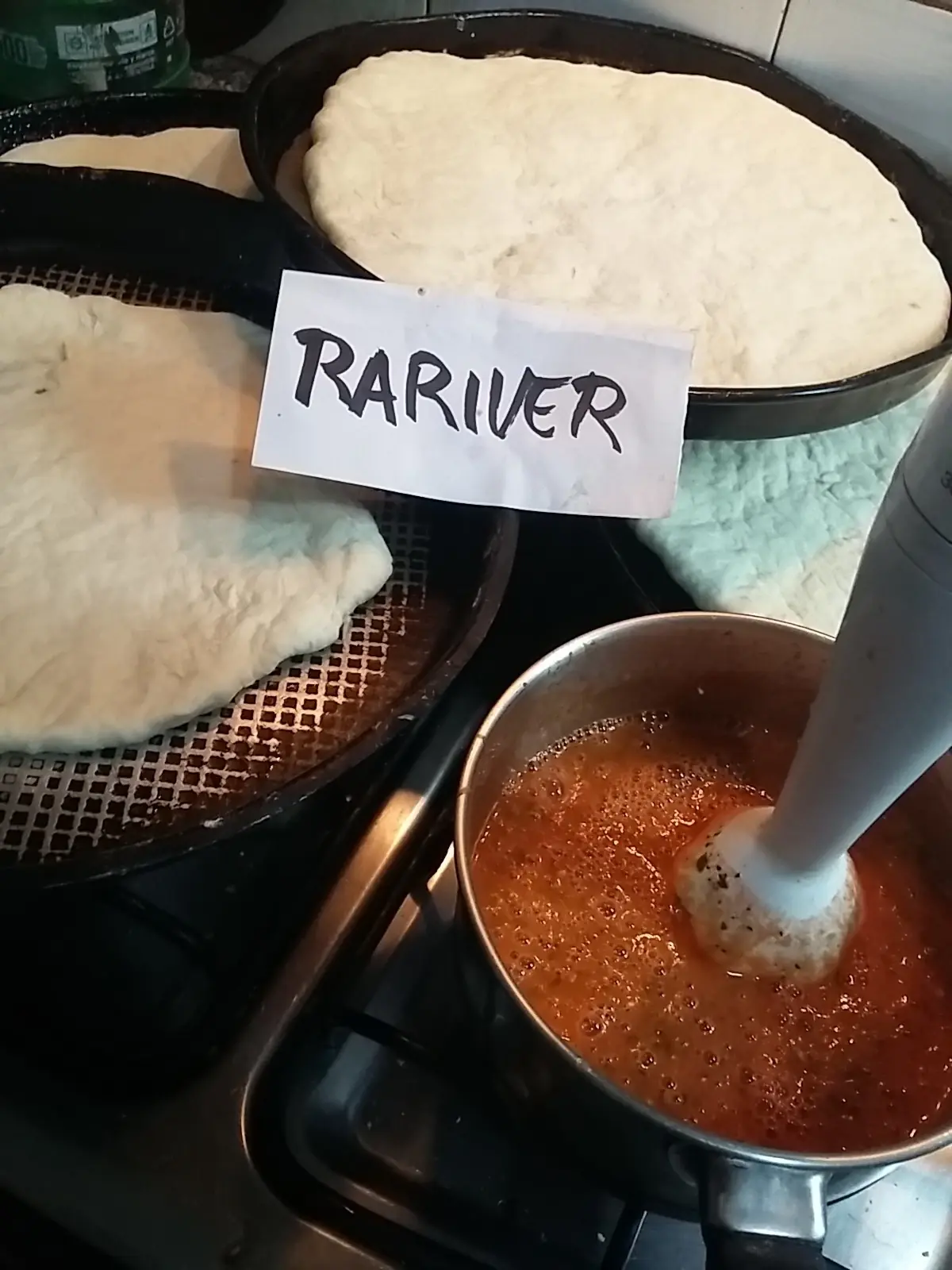 Cómo hacer las mejores pizzas, justo para un día como hoy! Cómo hacer las mejores pizzas, justo para un día como hoy!