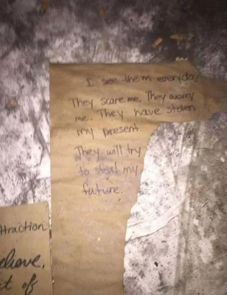 entraron a un lugar abandonado y