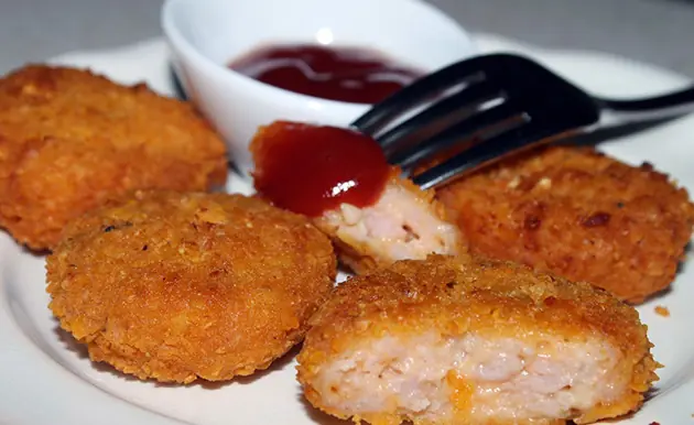 ¿Sabía qu cuando come nuggets, consume menos dl 50% d pollo?