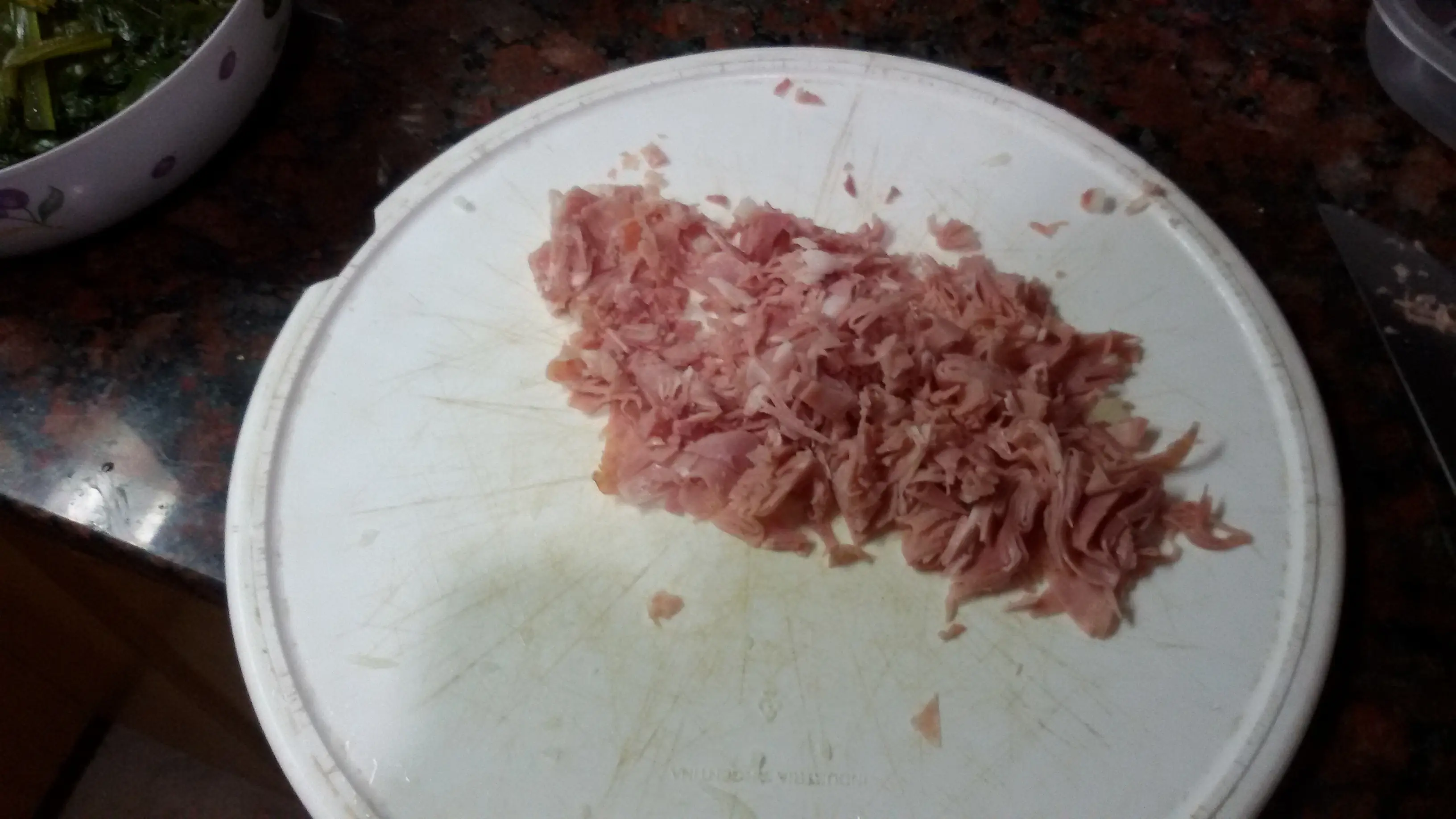 cocinando tarta de acelga