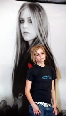 murio avril lavigne
