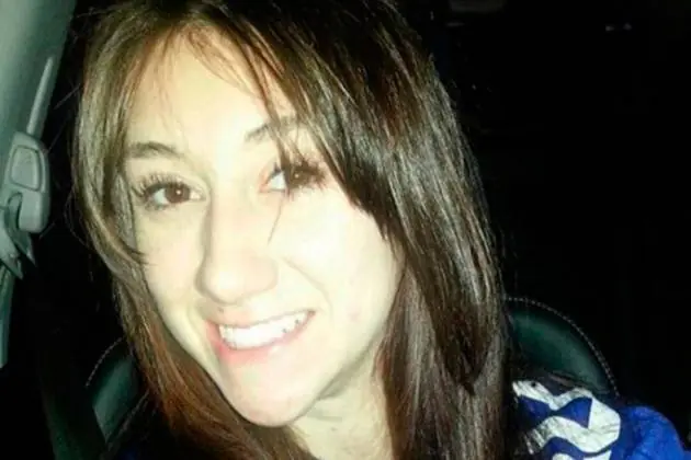 Maestra se grabó teniendo relaciones con alumno menor