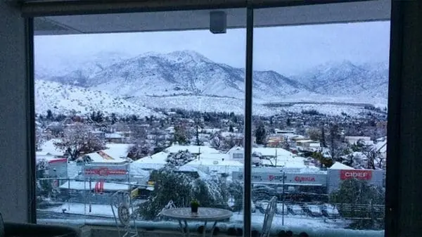Una impresionante nevada en Santiago cautivó a los chilenos