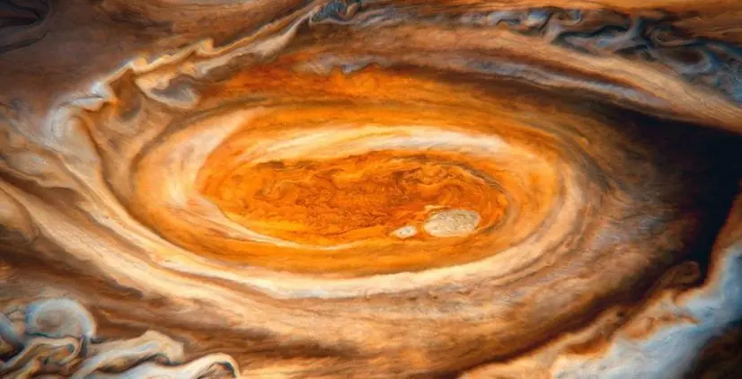 Juno tomó fotografías a la gran mancha roja en Júpiter Juno tomó fotografías a la gran mancha roja en Júpiter
