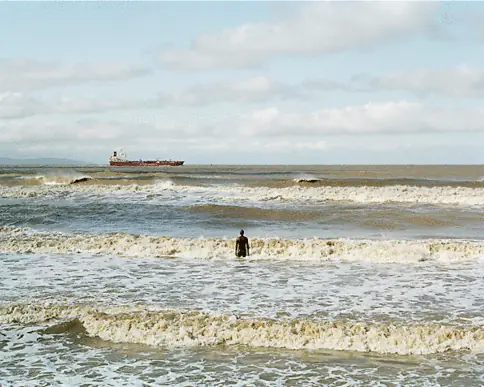 27 Playas que parecen irreconocibles cuando sube la marea