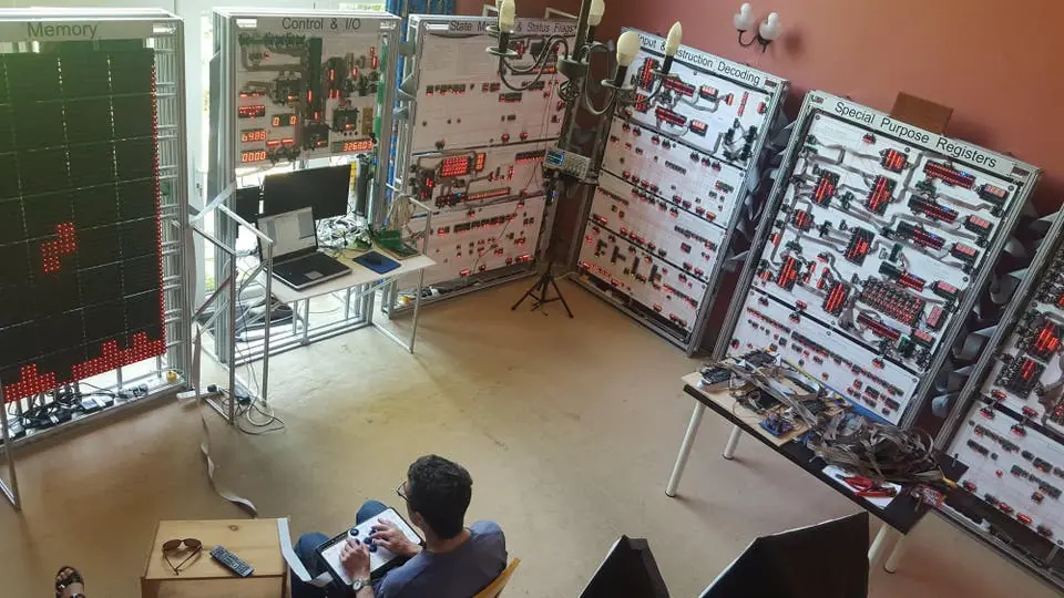 Hizo una computadora en casa - Solo sirve para jugar Tetris