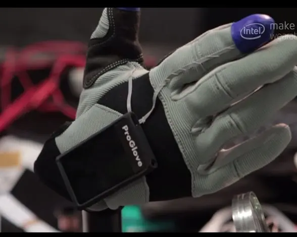 Make it wearable, fusionar moda y tecnología