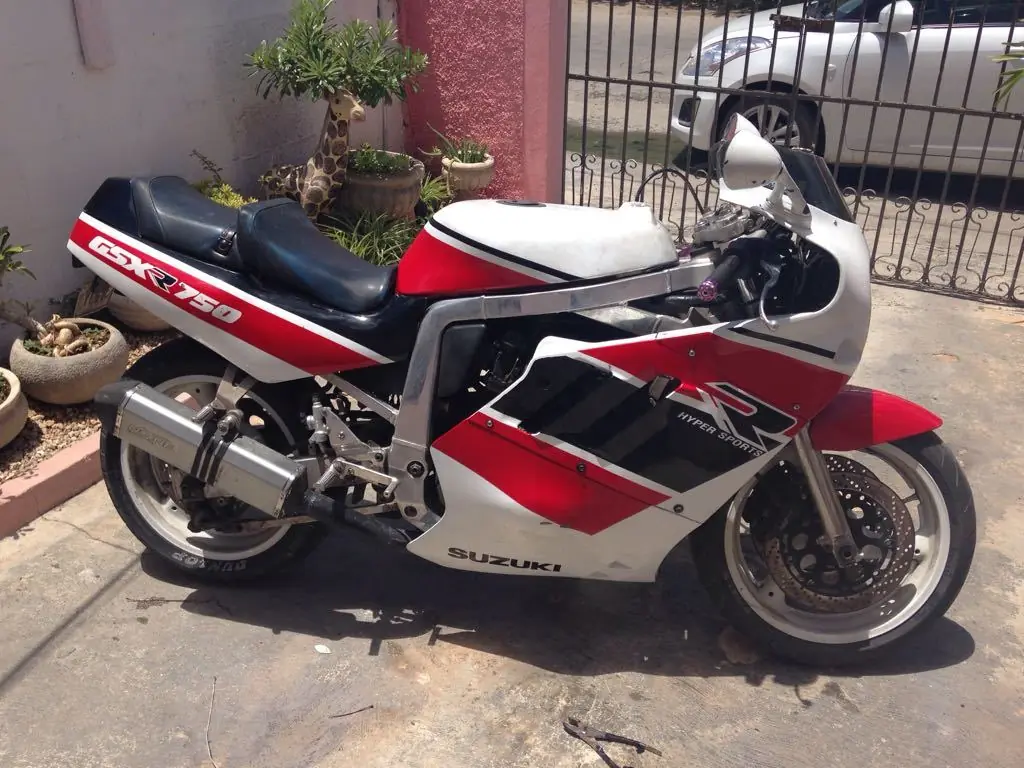 Suzuki gsxr 750 otro caso mas