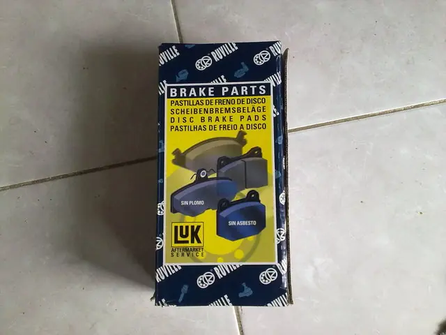 Cambiando balatas (frenos) al automovil