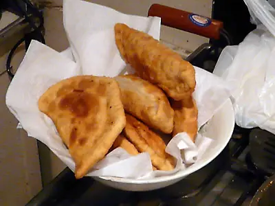 Esta noche, a comer empanadas. Con recetas papu.