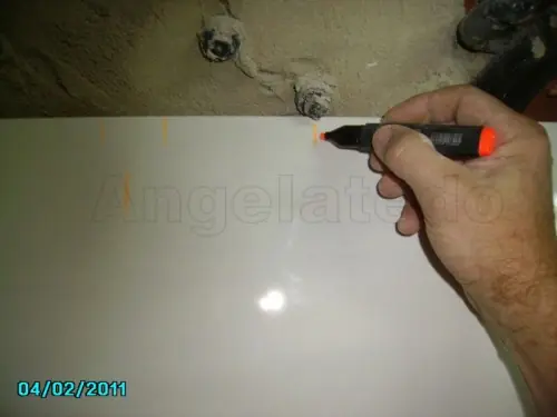 Como hacer agujeros en azulejos