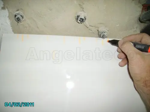 Cómo hacer agujeros en azulejos, para tomas de agua