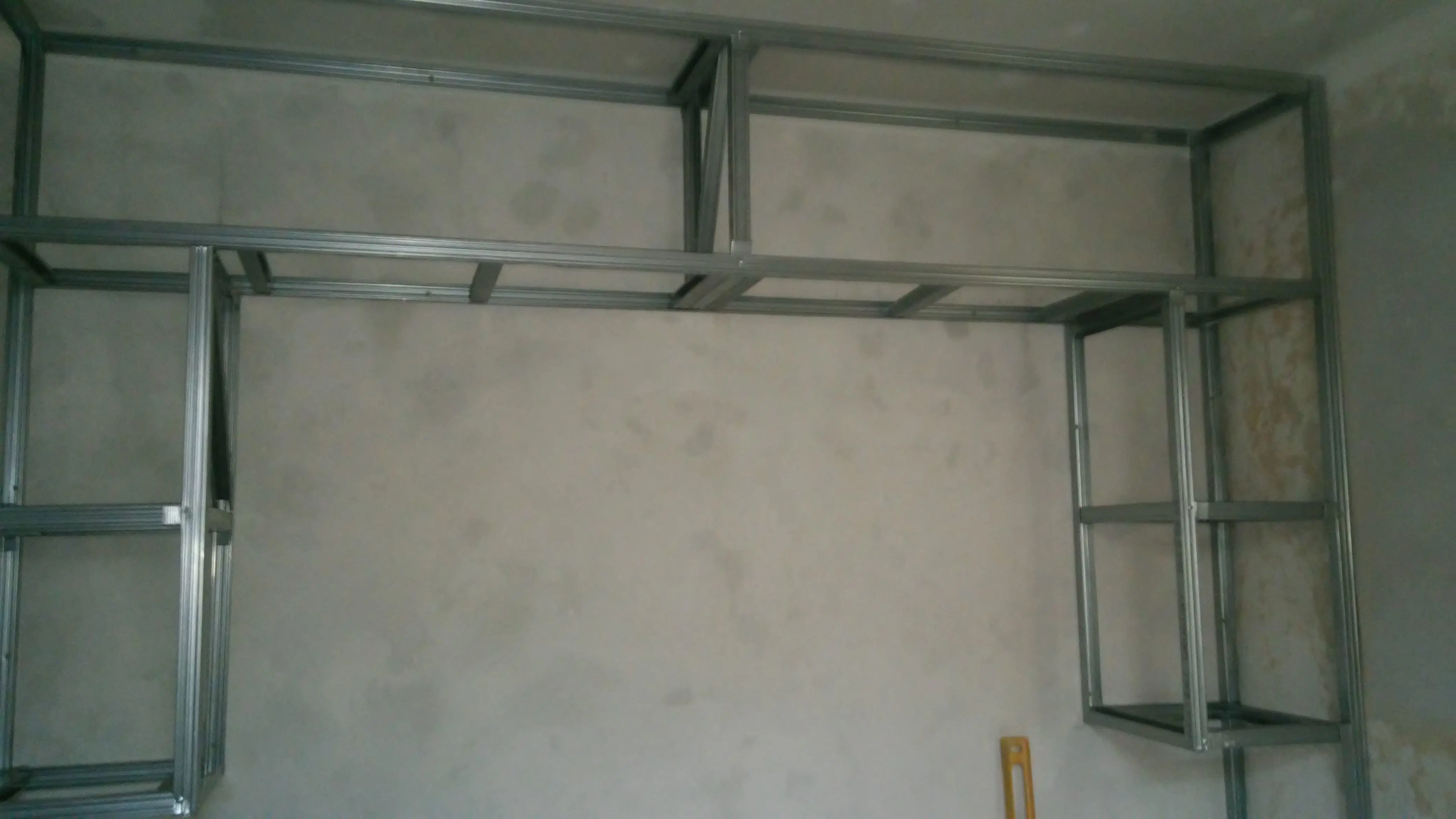 Guarda ropa y mesa de luz en Durlock (certificado)