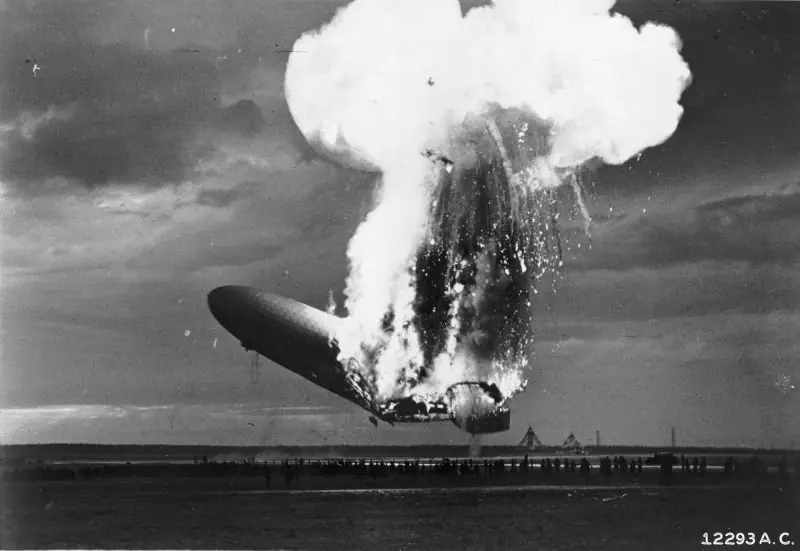 dirigible