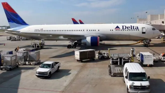 ¿Qué pasa si se abre la puerta de un avión en pleno vuelo?