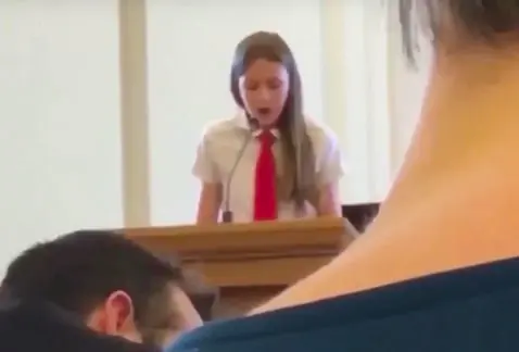 Niña mormona de 12 años se declara lesbiana