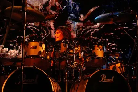 HELKER - "En algún lugar del circulo"