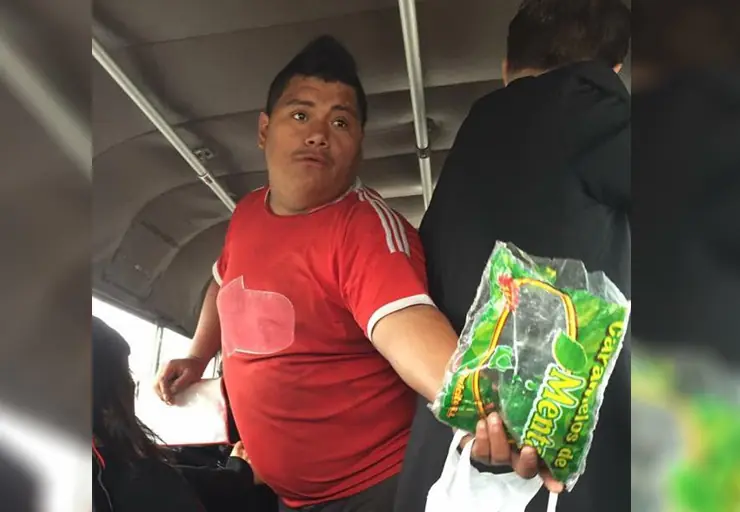 Cómo vender caramelos en el bus de forma efectiva